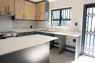 4 Bedroom Property for Sale in Grassy Park Western Cape